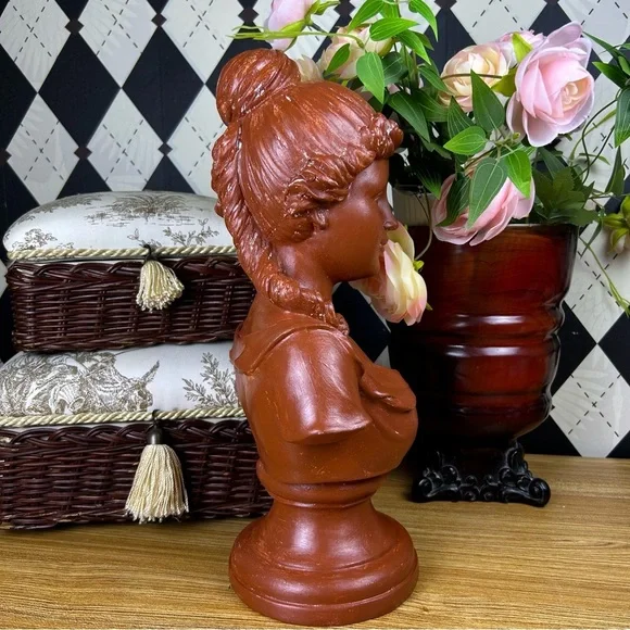 Tall Neoclassical Lady Bust 15" Sculpture Chalk-ware Vintage Luxury Décor - Picture 3 of 15